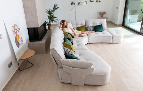 Arianne_plus by simplysofas.in